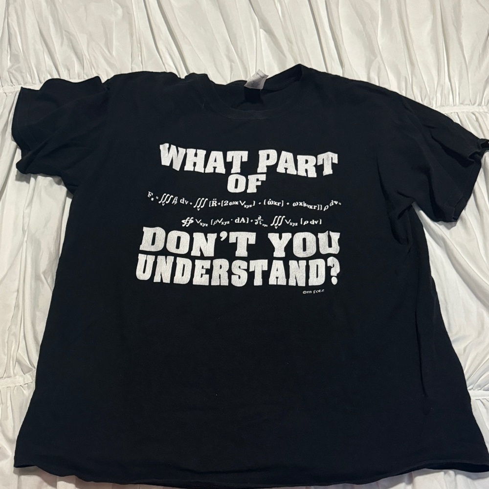 Gildan large women’s aerospace engineering math Black Short Sleeve Tshirt